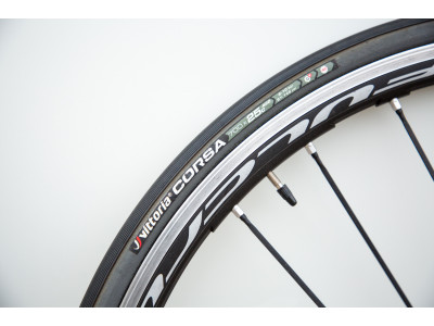 Fulcrum Racing Zero geflochtene Rennräder, Mutter Sram / Shimano