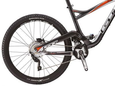 Bicicleta de munte GT Sensor 27.5 Carbon Expert, model 2015 Gri luciu / Negru