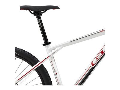 GT Avalanche 27.5 Elite mountain bike, model 2015 Gloss White
