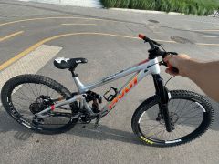 Pivot firebird 2023 L