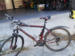 Kellys cliff 90 2016 black red